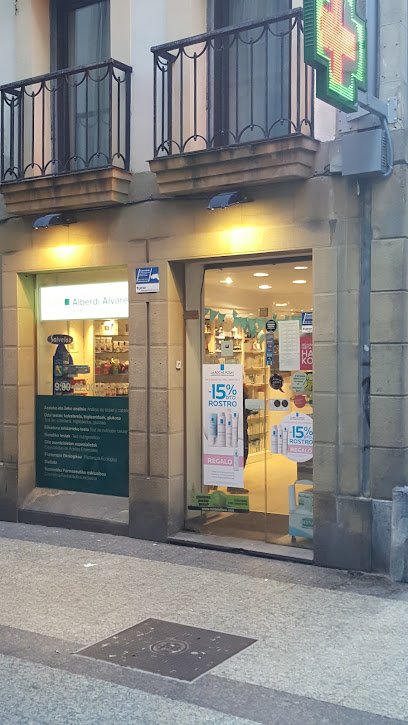Farmacia Alde Zaharra Botika Farmacia en Donostia-San Sebastian