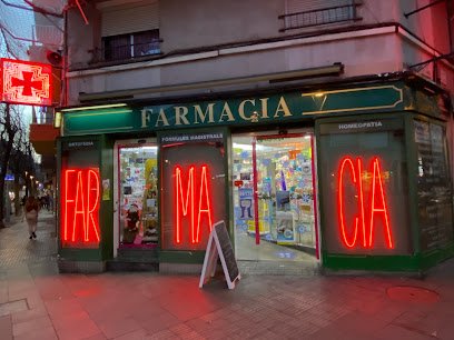 Farmacia Farmacia Ana Puigcarbo en Santa Coloma de Gramenet