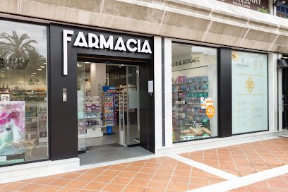 Farmacia Farmacia Guadalmina 12 H. en San Pedro Alcantara