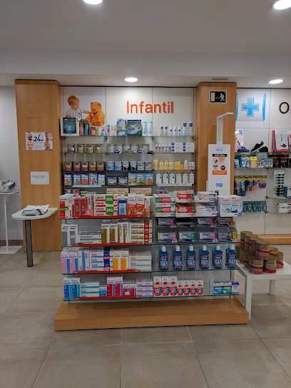 Farmacia Farmacia San Juan Bosco 96. Ldo Antonio Valdes Arenas. en Utrera