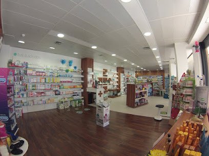 Farmacia Farmacia Village. Farmacia 12 horas en Las Rozas en Las Rozas de Madrid